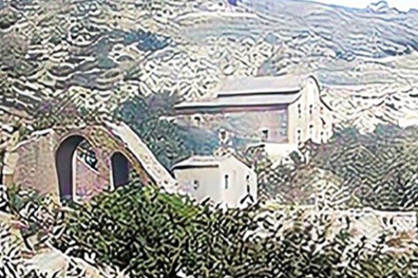 Exposició fotogràfica de veïns i del barri de Can Baró de Barcelona.